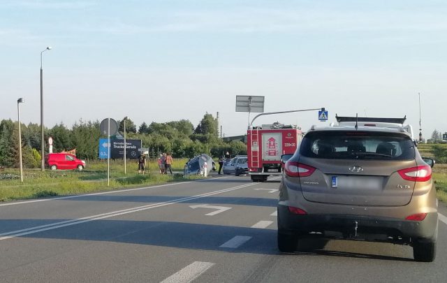 Zderzenie pojazdów na trasie Lublin – Lubartów. Tworzą się duże korki (zdjęcia)