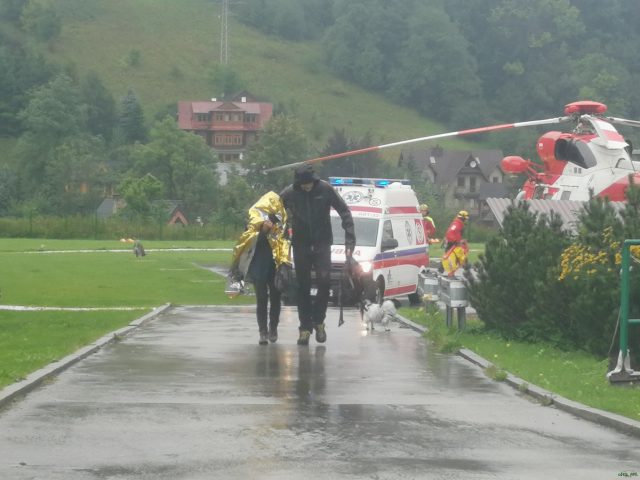 Pięć osób nie żyje, a 89 zostało rannych po nawałnicy z piorunami nad Tatrami (zdjęcia)