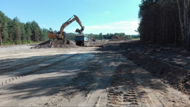 Oficjalnie rozpoczęto prace przy budowie kolejnego odcinka drogi ekspresowej Lublin – Rzeszów (zdjęcia)