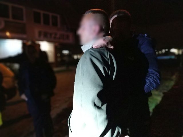 Pościg ulicami Lublina za skradzionym samochodem. Uciekinier wjechał w ślepą uliczkę (zdjęcia)