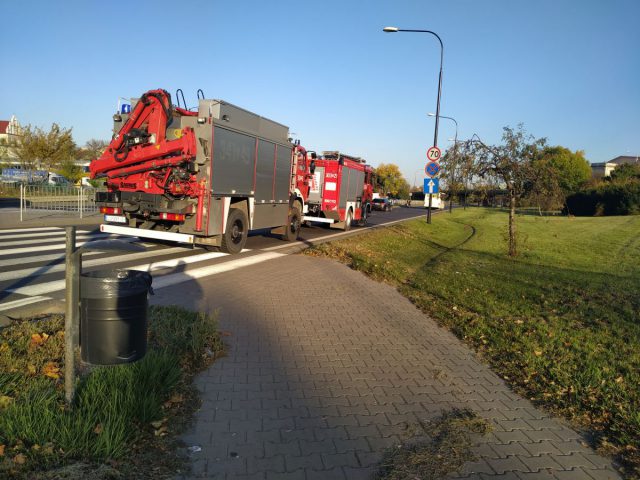 Wjechał w przepuszczające pieszą pojazdy. Zderzenie trzech aut w Lublinie (zdjęcia)