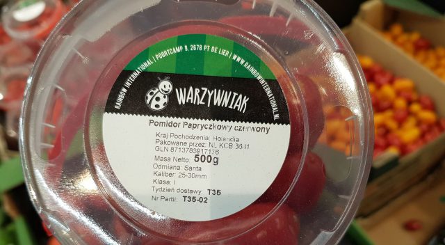 Sygnał od Czytelnika. „Ogórek z Rumunii udaje polskiego, zamiast polskich pomidorów są marokańskie i holenderskie”