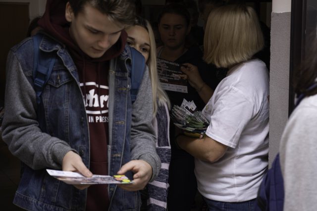 Młodzi ludzie z Włodawy nagrali spot antynarkotykowy „Inwestycja” (wideo)