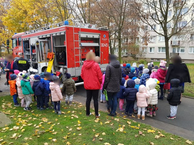 Próbna ewakuacja przedszkola w Lublinie. To była dla dzieci frajda i nauka
