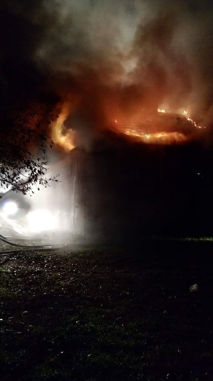Tragiczny pożar w Czemiernikach. Nie żyje mężczyzna (wideo, zdjęcia)