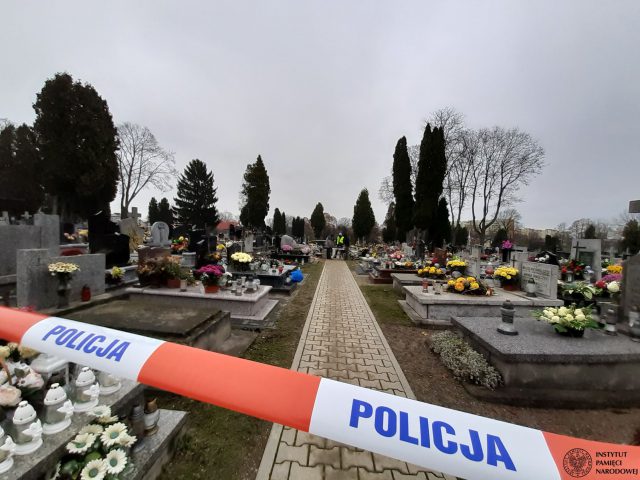 Na cmentarzu przy ul. Unickiej odnaleziono szczątki ofiar zamordowanych na Zamku w Lublinie (zdjęcia)