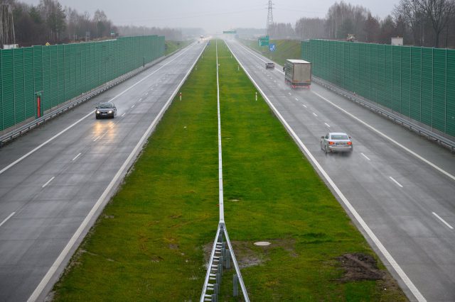 Droga ekspresowa z Lublina do Warszawy dłuższa o kilkanaście kilometrów. Kolejny odcinek oddany do użytku (zdjęcia)