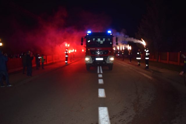 Wysłużonego 37-letniego stara zamienili na nowoczesnego MAN-a. Teraz jeszcze sprawniej będą nieść pomoc (zdjęcia)