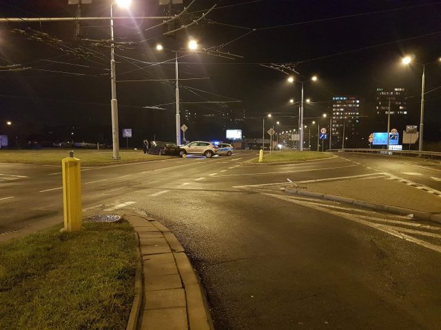 Zderzenie BMW z hyundaiem w Lublinie. Kierowca najprawdopodobniej zasłabł w trakcie jazdy (zdjęcia)