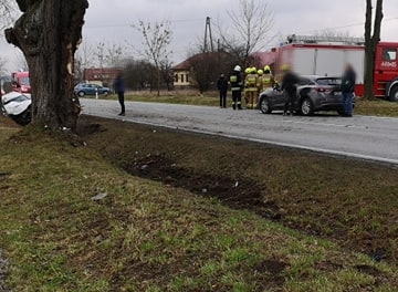 Poważny wypadek na drodze krajowej nr 74. Trasa Kraśnik – Annopol zablokowana (zdjęcia)