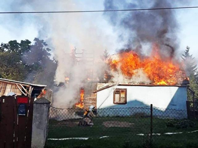 W pożarze spłonął mu dom. Dzięki zbiórce pieniędzy będzie mógł zamieszkać w swoich czterech kątach (zdjęcia)