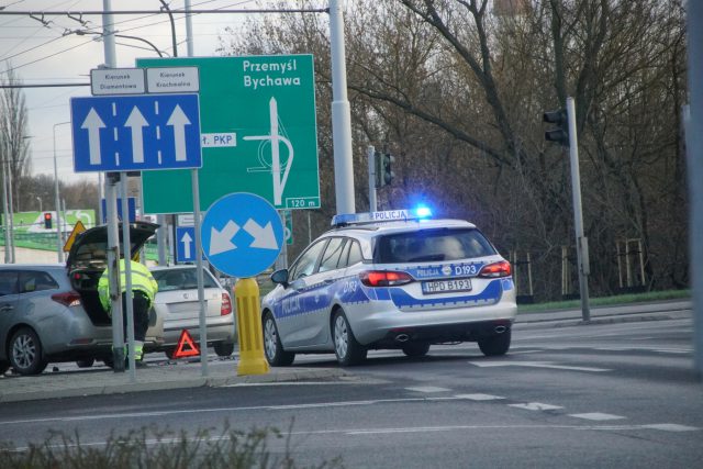 Zderzenie volvo z toyotą na skrzyżowaniu w Lublinie (zdjęcia)