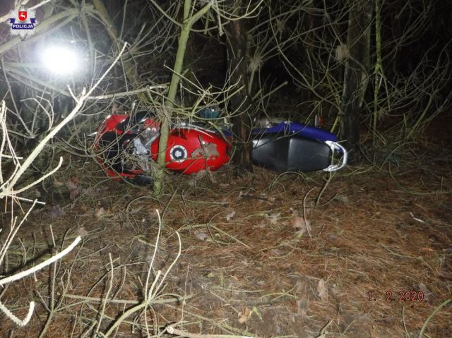 Uderzył motocyklem w drzewa. 18-latek zginął na miejscu (nowe zdjęcia)