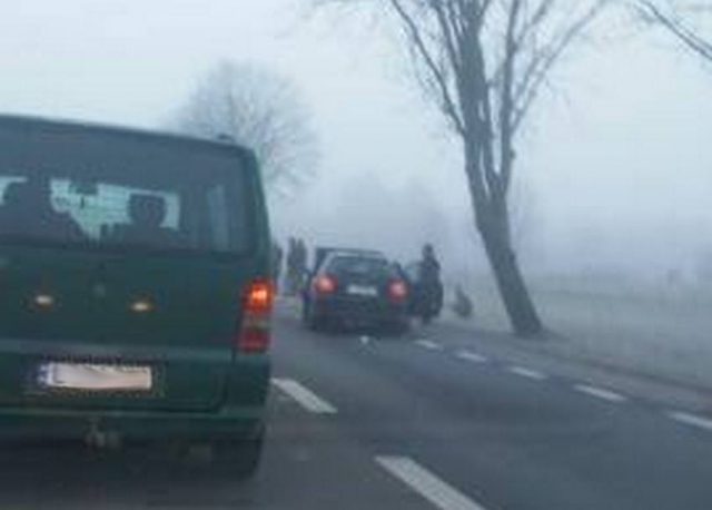 Zderzenie pojazdów w Ciecierzynie. Utrudnienia w ruchu na trasie Lubartów – Lublin
