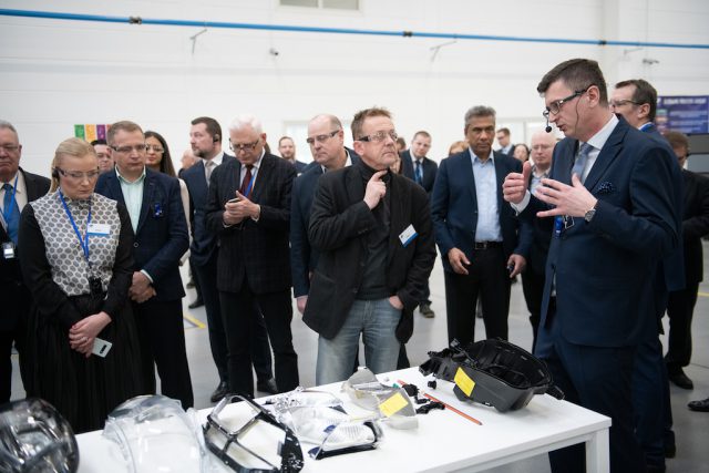 Uroczyste otwarcie fabryki Varroc Lighting Systems w Niemcach pod Lublinem. Będzie ponad 350 nowych miejsc pracy (zdjęcia)
