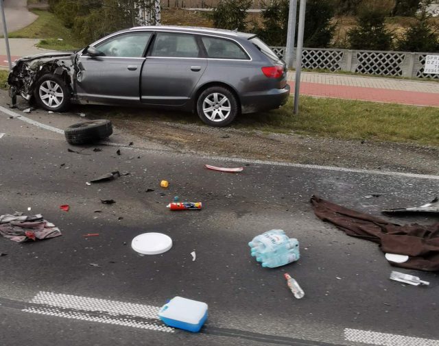 Zderzenie audi i citroena na trasie Lublin – Bełżyce. Są utrudnienia w ruchu (zdjęcia)