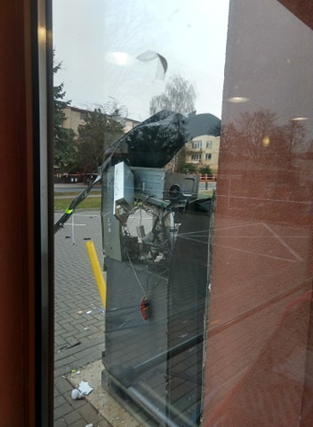 Eksplozja w Lublinie. Nieznani sprawcy wysadzili bankomat (zdjęcia)
