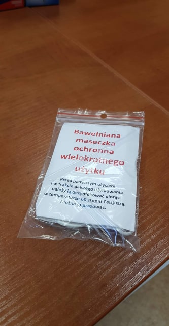 W Kurowie stanął automat z bawełnianymi maseczkami (zdjęcia)