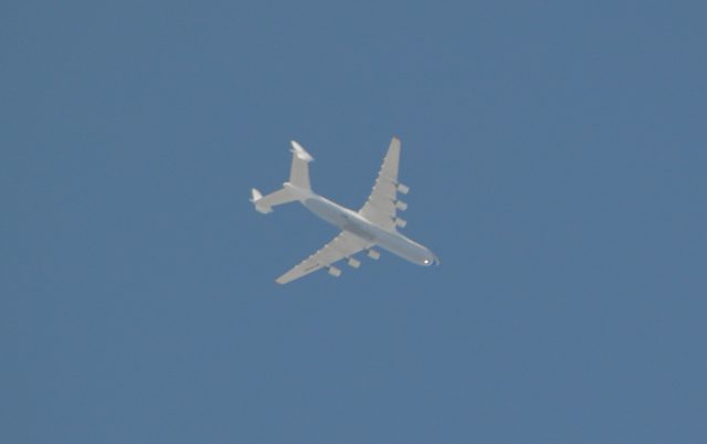Największy samolot transportowy świata An-225 Mrija nad Lublinem (wideo, zdjęcia)