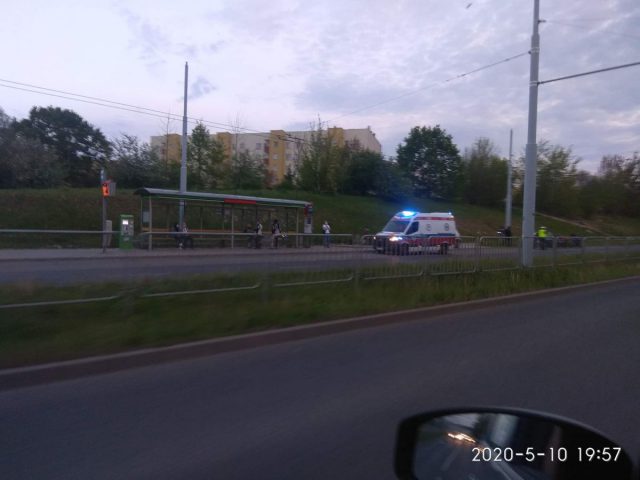 Zderzenie dwóch motocyklistów w Lublinie. Jeden z nich trafił do szpitala (zdjęcia)