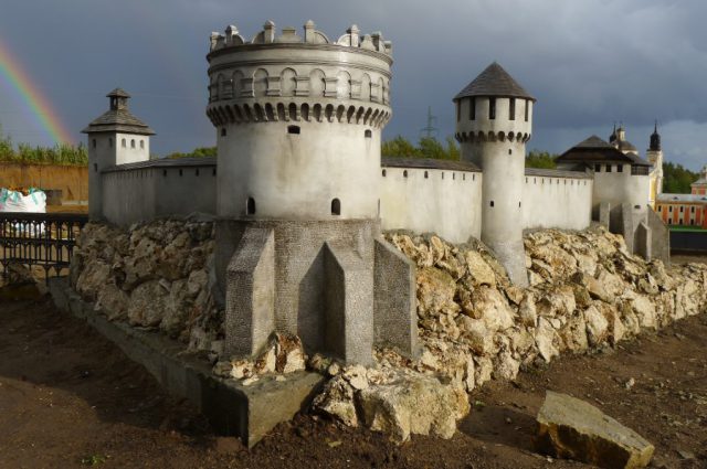 Na Roztoczu powstał Park Miniatur Kresowych. Dzisiaj odbyło się jego otwarcie (zdjęcia)