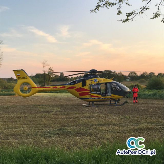 Dwie osoby poszkodowane po pożarze motoparalotni. Interweniował śmigłowiec LPR (wideo, zdjęcia)