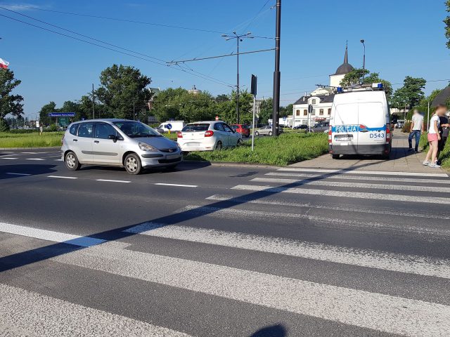 Zderzenie dwóch pojazdów na rondzie w Lublinie. Sprawca kolizji nietrzeźwy (zdjęcia)