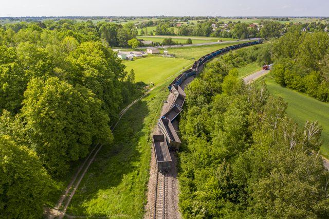 Pociągi szybko nie wrócą na trasę Lublin – Lubartów. Konieczna będzie naprawa torowiska (zdjęcia, wideo)