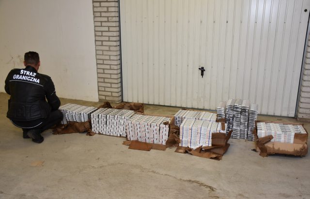 Przemytnicy i nielegalny towar zatrzymani (zdjęcia)