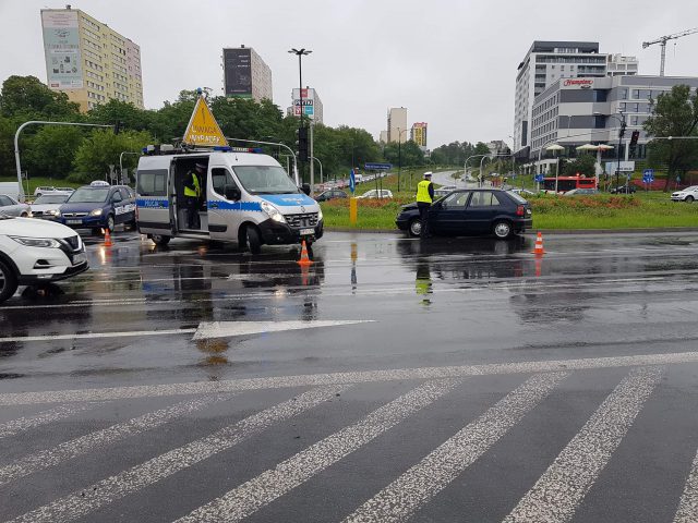 Poranne zderzenie na skrzyżowaniu zakorkowało tę część Lublina (zdjęcia)