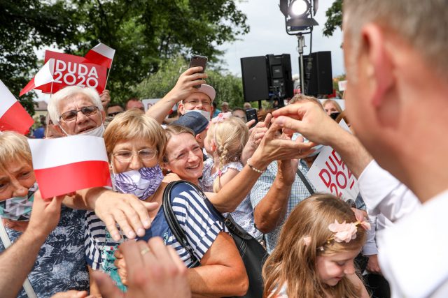 Andrzej Duda przekonywał do siebie mieszkańców Białej Podlaskiej. Prezydent miasta namawiał na wsparcie Rafała Trzaskowskiego