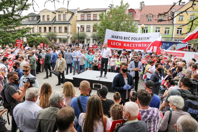 Andrzej Duda przekonywał do siebie mieszkańców Białej Podlaskiej. Prezydent miasta namawiał na wsparcie Rafała Trzaskowskiego