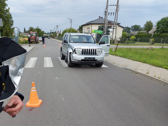 Tragiczny wypadek na skrzyżowaniu. Nie żyje 10-latek, który hulajnogą wjechał pod jeepa (zdjęcia) AKTUALIZACJA