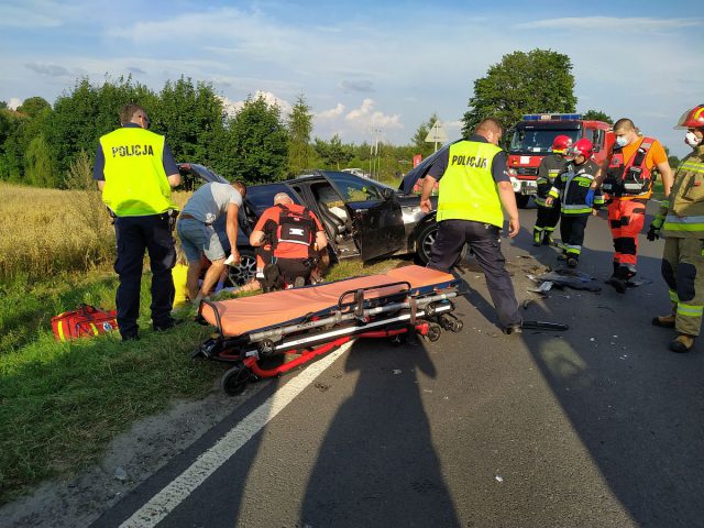 Wypadek na trasie Lublin – Łęczna. Droga jest zablokowana (zdjęcia)