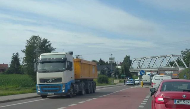 Zderzenie pojazdów na trasie Lublin – Kraśnik. Są utrudnienia w ruchu (zdjęcia)
