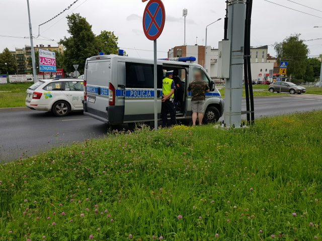 Policjanci poszukują świadków wypadku na ul. Armii Krajowej w Lublinie (zdjęcia)