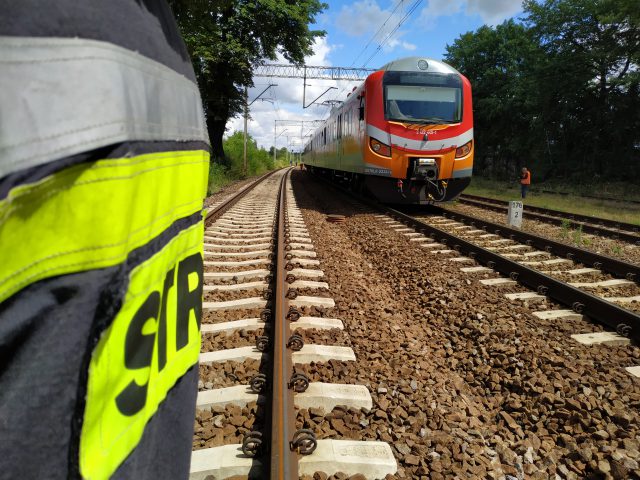 Śmierć na torach w Lublinie. Nie żyje mężczyzna potrącony przez pociąg (zdjęcia)