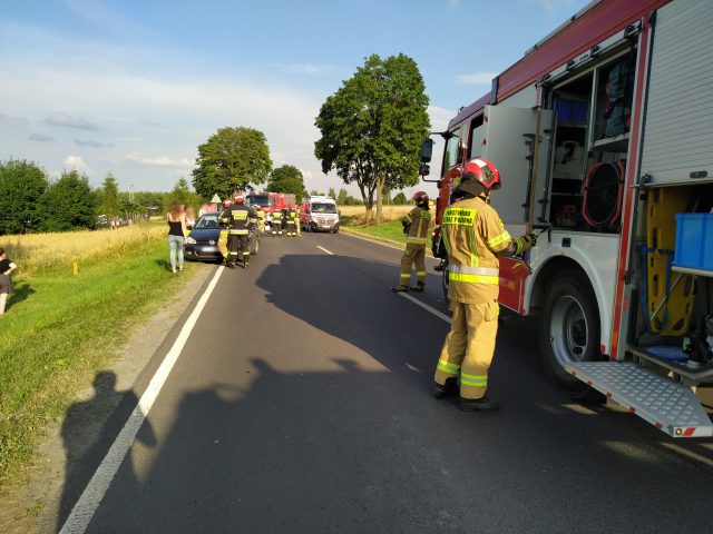 Wypadek na trasie Lublin – Łęczna. Droga jest zablokowana (zdjęcia)