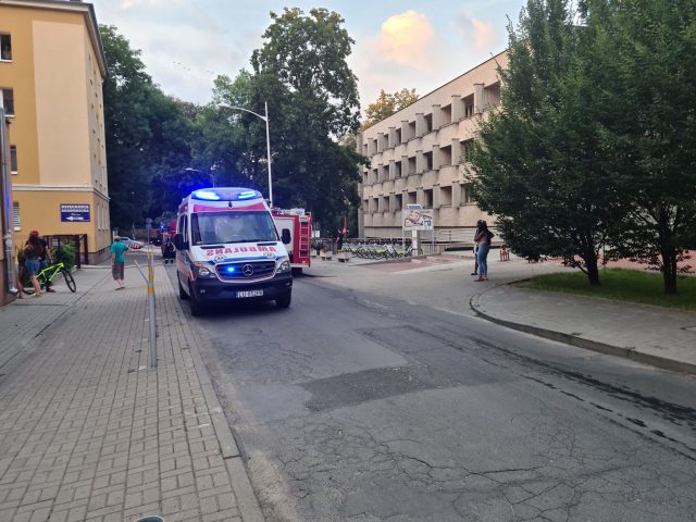 Pożar w bloku w centrum Lublina. W mieszkaniu nikogo nie było (zdjęcia)