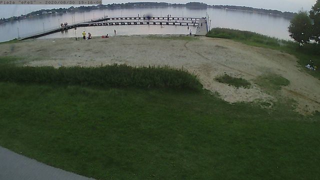 Plaże nad jeziorami opustoszały, na drogach spore korki. Trwają powroty z weekendu (zdjęcia)