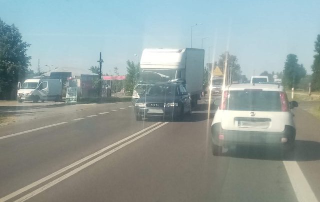 Utrudnienia w ruchu po wypadku na krajowej 19, na trasie Lublin – Kraśnik (zdjęcia)