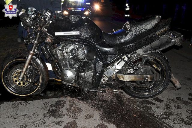 Pomimo zakazu kierowania pojazdami wsiadł na motocykl. Zginął na miejscu (zdjęcia)