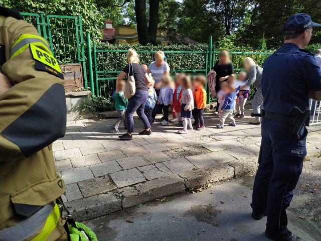 Kolejny dzień z alarmami bombowymi w regionie. Tym razem głównie w przedszkolach (zdjęcia)