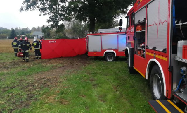 Ma sądowy zakaz prowadzenia pojazdów. Wsiadł za kierownicę audi i doprowadził do tragicznego wypadku (zdjęcia)