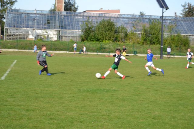Młodzi piłkarze AF Głusk w Klubowych Mistrzostwach Polski wygrali fazę grupową, w ćwierćfinale ulegli drużynie z Łodzi (zdjęcia, wideo)