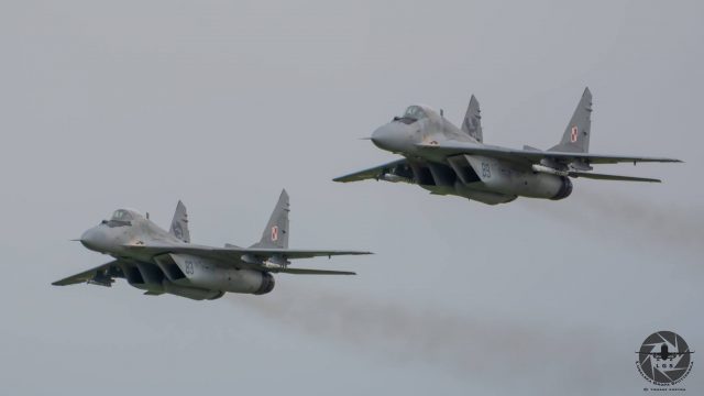 Uzbrojone myśliwce nad Lublinem i Świdnikiem. Ich zadaniem było zmuszenie do lądowania innego samolotu (zdjęcia)