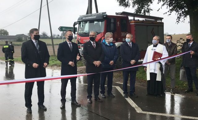 Mieszkańcy się doczekali. Jedna z najgorszych dróg w powiecie została przebudowana (zdjęcia)