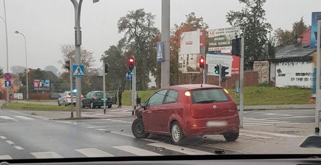 Poranne kolizje na ulicach Lublina. Cztery pojazdy uszkodzone (zdjęcia)
