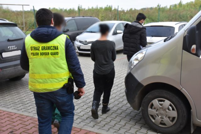 Nielegalni migranci z Armenii i Turcji oraz organizatorzy przerzutu zatrzymani (zdjęcia)
