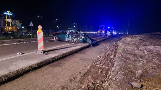 Groźny wypadek na drodze krajowej nr 19. Trwa akcja ratunkowa, trasa jest zablokowana (zdjęcia)